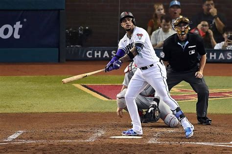 How the Diamondbacks walked it off to beat the Phillies in Game .
